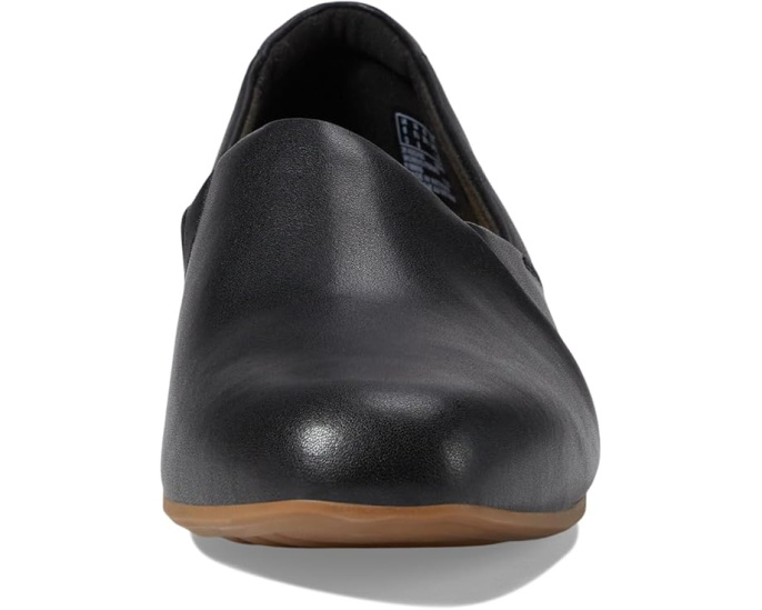 Туфли Clarks Juliet Palm с квадратным носком и эластичными вставками