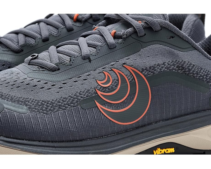 Трейловые кроссовки Topo Athletic Terraventure 5 с подошвой Vibram Megagrip