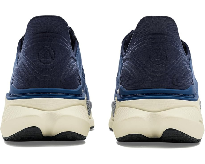 Кроссовки для ходьбы Clarks Pace с технологией Infinity Energy Capsules и C360 foam