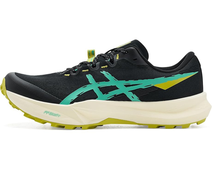 Трейловые кроссовки ASICS Fuji Lite 6 с переработанными материалами