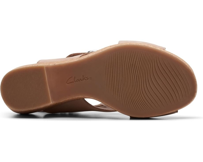 Босоножки Clarks Giselle Dove на клине с перекрещивающимися ремешками