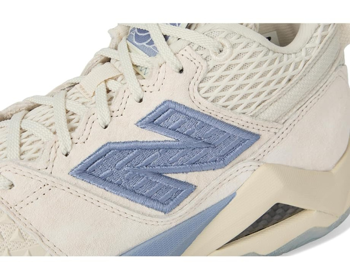 Теннисные кроссовки New Balance Coco CG2 с технологией Energy Arc