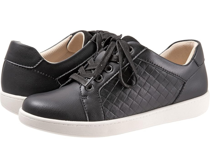 Кроссовки Trotters Adore из кожи с классической шнуровкой