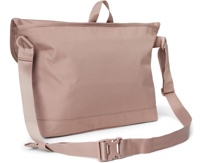 Сумка-мессенджер Herschel Supply Co. Cove из переработанных материалов