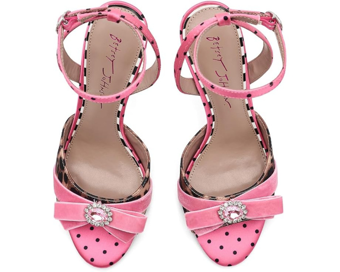 Босоножки Quincyy от Blue by Betsey Johnson на каблуке