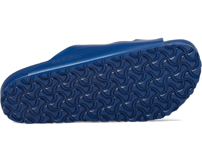Сандалии Arizona EVA Essentials из легкого материала EVA от Birkenstock