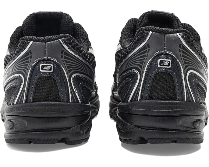 Кроссовки New Balance 740 с шнурками-эластичными для детей