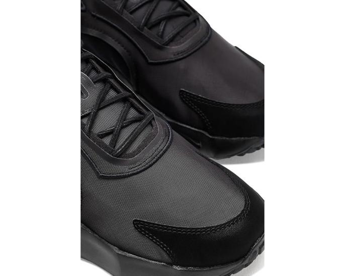 Кроссовки Nike Aura Edge Black/Summit White/Black
