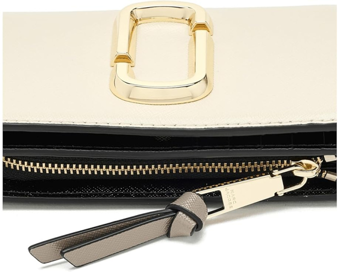 Компактный кошелек The Snapshot Compact Wallet Marc Jacobs с фурнитурой J Marc