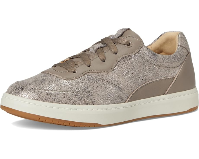 Кроссовки Josey от Dansko с круглым носком и стелькой для комфорта на весь день