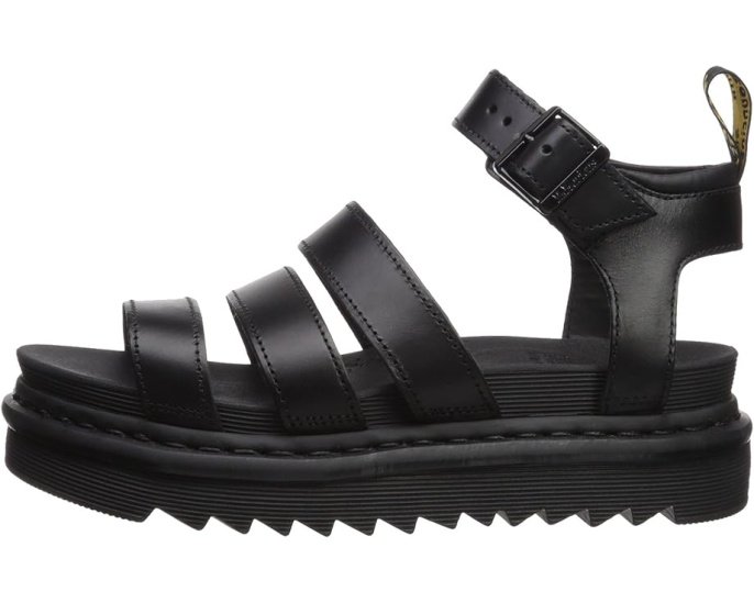 Сандалии Dr. Martens Blaire с гладкой кожей и платформой