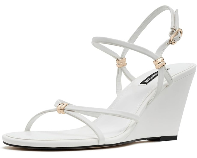 Босоножки Nine West Devva на танкетке с регулируемым ремешком на щиколотке