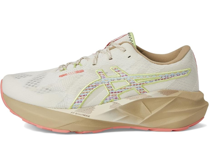 Трейловые кроссовки ASICS Novablast 5 Trail с амортизацией FF Blast Max