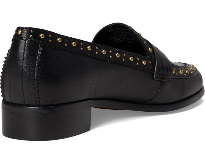 Vince Camuto лоферы Camdyn с круглым носком и декоративными шипами