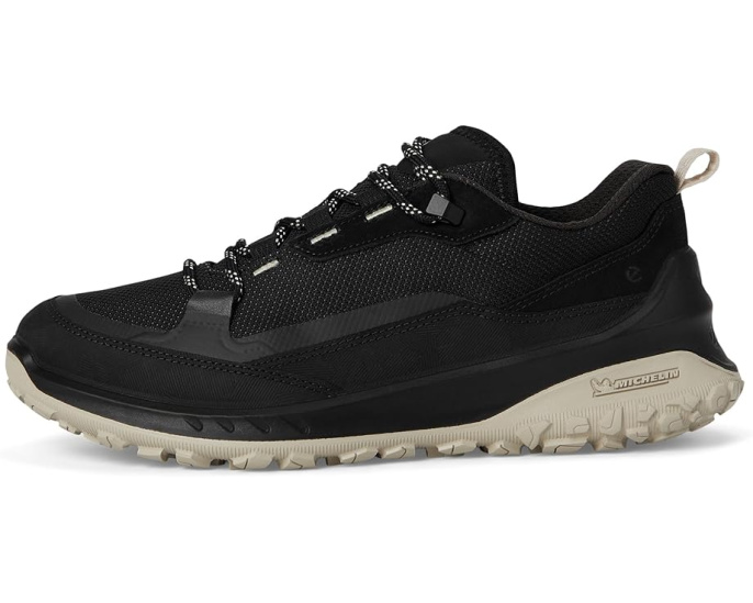 Низкие водонепроницаемые треккинговые кроссовки ECCO Ultra Terrain