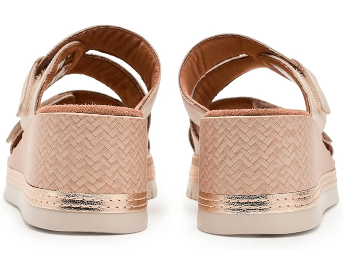 Сандалии Clarks Kidiki Cove на платформе с застежкой велькро