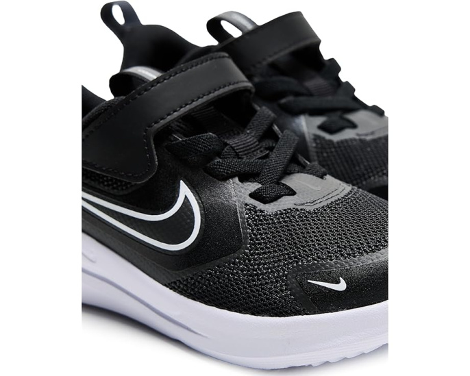 Беговые кроссовки Nike Kids Cosmic Runner с упругой пеной для малышей