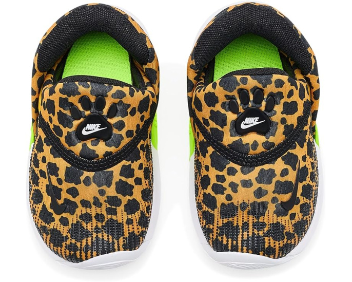 Кроссовки Nike Swoosh Go с анималистичным принтом