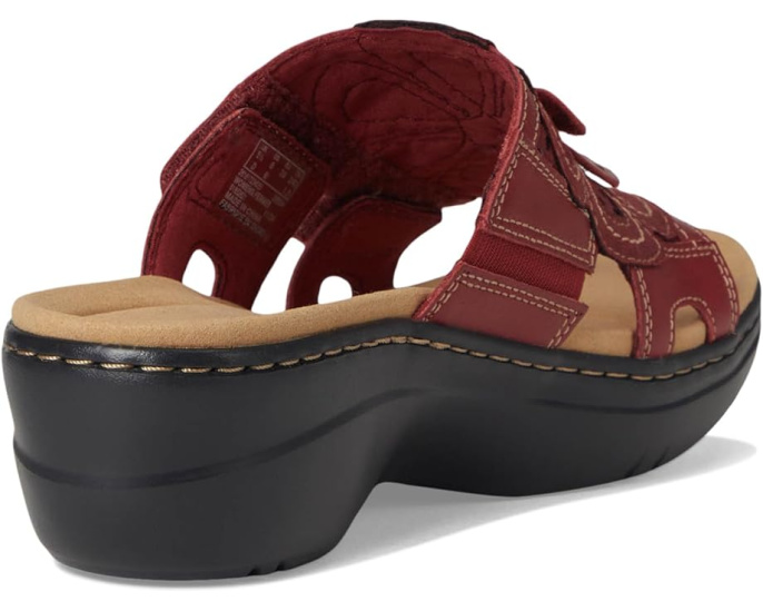 Сандалии Clarks Merliah 2 Belle на клиновидном каблуке с ремешками