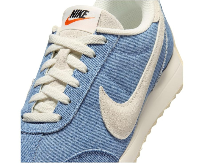 Кроссовки Nike Pacific из кожи и замши с подошвой в елочку