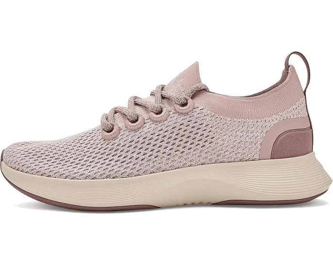 Кроссовки Allbirds Dasher NZ с верхом из TENCEL и подошвой SweetFoam