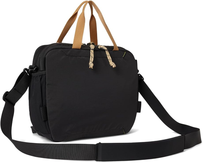 Сумка Mountain Cross от Topo Designs через плечо