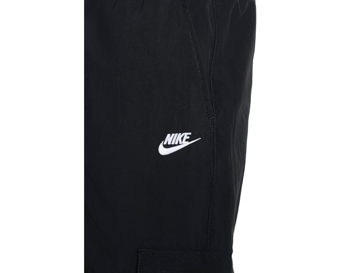 Брюки Nike Club Woven Cargo с карманами и эластичным поясом