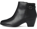 Ботильоны Clarks Emily 2 Belle с миндалевидным носком и ремешком на пряжке сзади