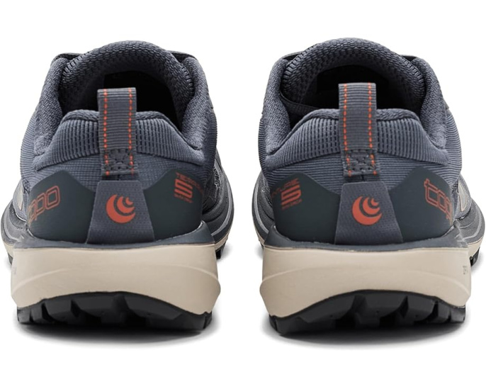 Трейловые кроссовки Topo Athletic Terraventure 5 с подошвой Vibram Megagrip