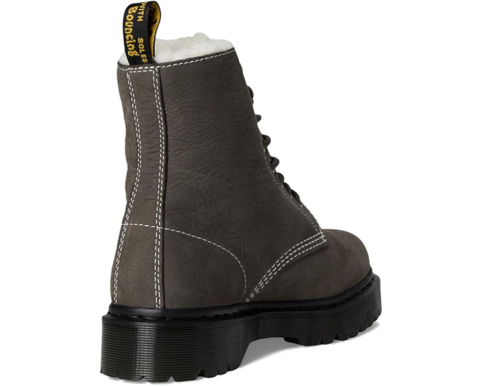 Водоотталкивающие ботинки Dr. Martens 1460 Pascal с меховой подкладкой