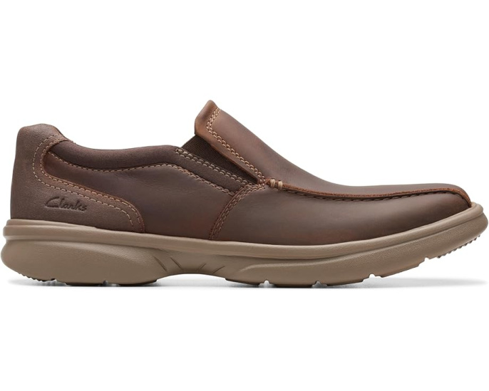 Слипоны Bradley Step от Clarks с технологией Contoured Comfort