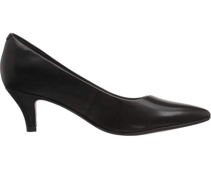 Лодочки Linvale Jerica с закрытым мысом и мягкой стелькой Clarks