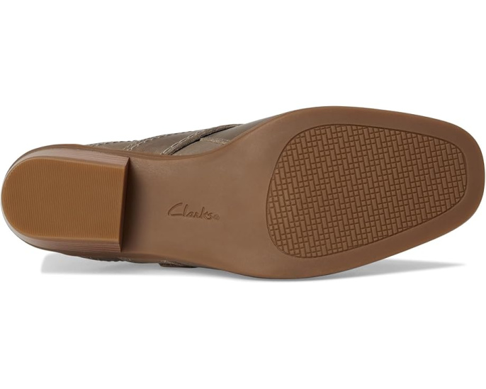 Туфли Clarks Danyelle Mist на каблуке с пеной Ultimate Comfort