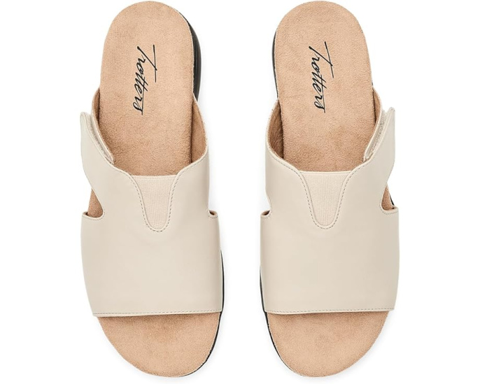 Босоножки Trotters Roxine 2.0 из кожи