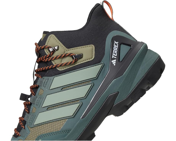 Трекинговые кроссовки Adidas Terrex Skychaser Mid Top с мембраной GORE-TEX®