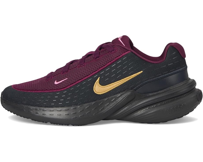 Повседневные кроссовки Nike Uplift SC с дышащим верхом