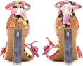 Blue by Betsey Johnson Сандалии Santino с 3D цветами и люцитовым каблуком