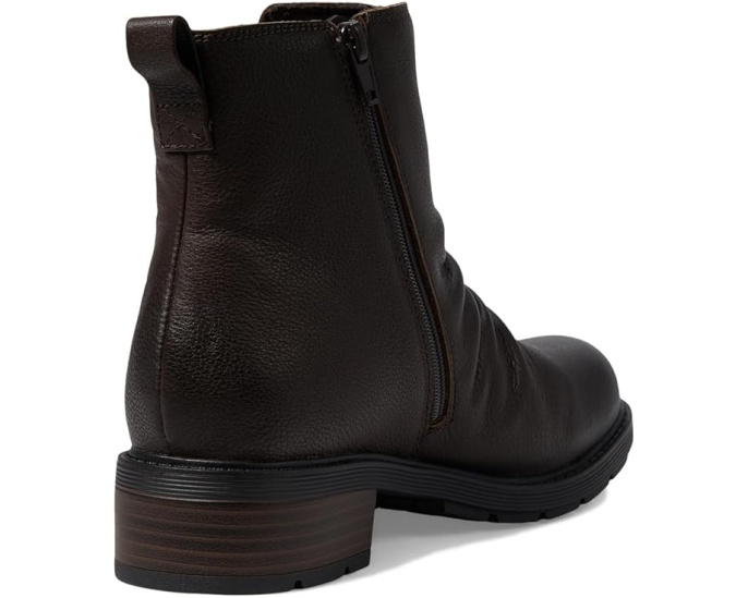 Ботинки Clarks Hearth Rose из кожи с эффектом смятия и высотой до икры