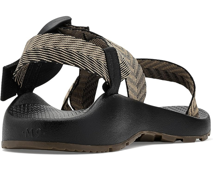 Сандалии Chaco Mega Z Classic с переработанными материалами и стелькой LUVSEAT