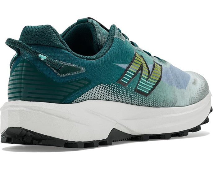 Кроссовки New Balance Fuelcell Rebel Trail для бега по бездорожью