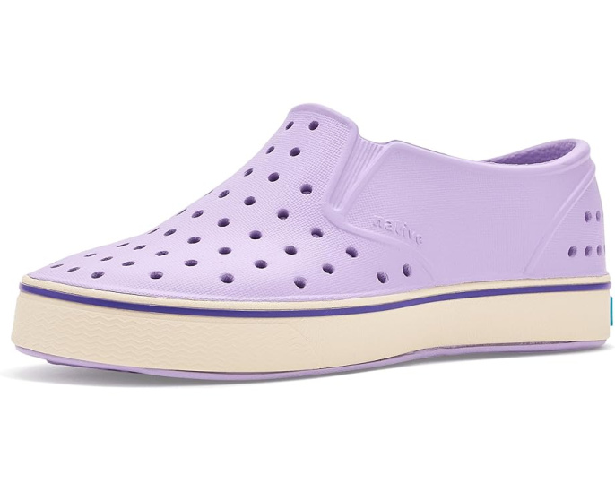 Кроссовки Miles Native Shoes на литой подошве с перфорацией