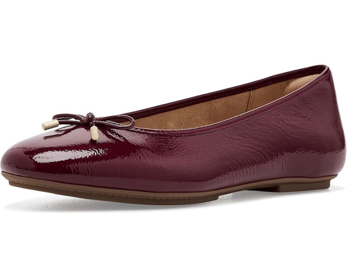 Балетки FitFlop Delicato Bow из лакированной кожи с бантом