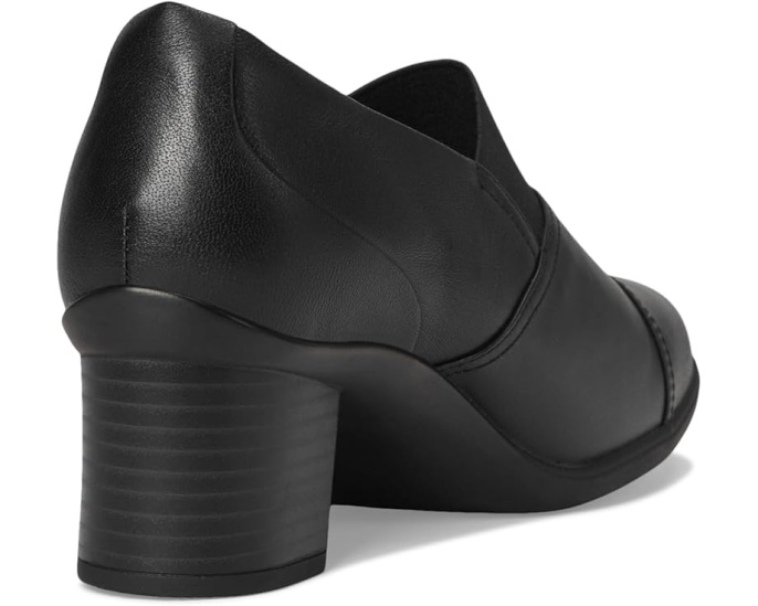 Туфли Clarks Shaya Tess с удобной стелькой и эластичными вставками