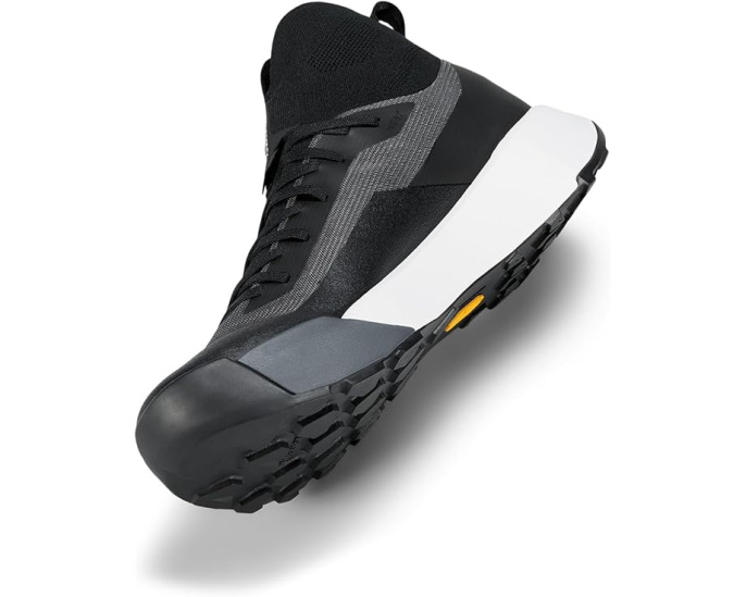 Треккинговые ботинки Arc'teryx Vertex Speed с двухплотностной подошвой