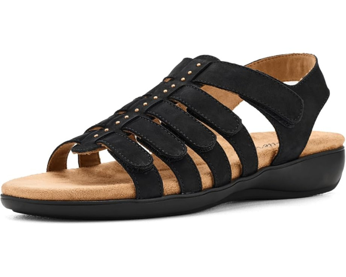 Сандалии Riki Studs с металлическими заклепками и липучкой от Trotters