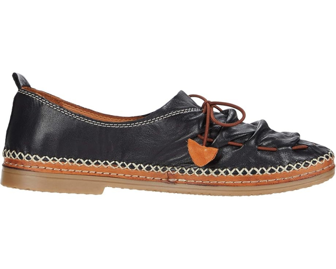 Лоферы Spring Step Berna из кожи с круглым носком и декоративной строчкой