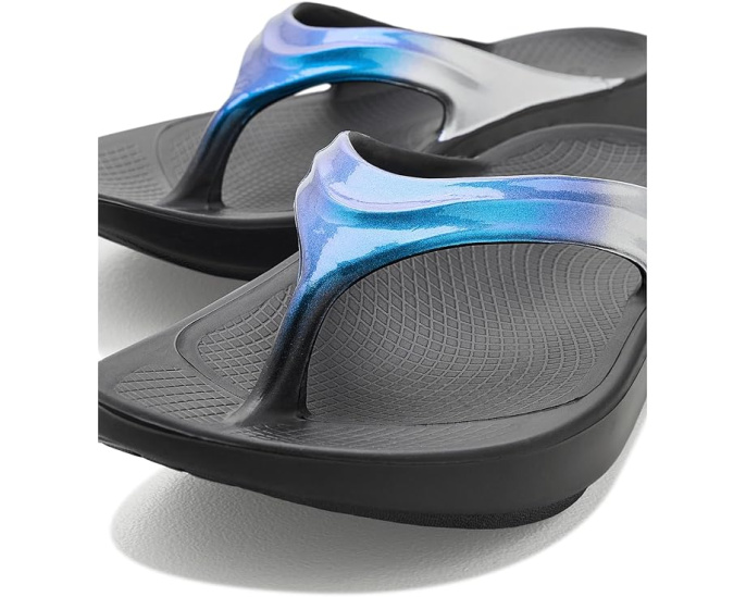 Вьетнамки OOFOS Oolala Luxe Thong с гелевой стелькой