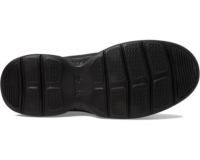 Слипоны Bradley Free от Clarks с эластичными вставками и стелькой Ortholite
