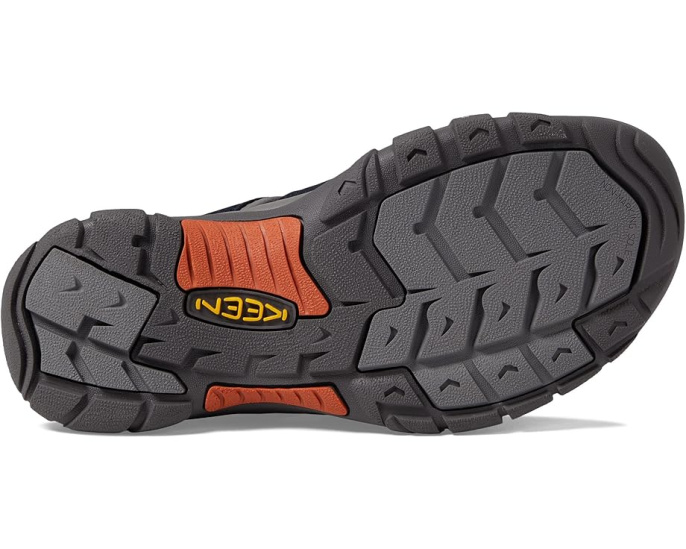 Сланцы KEEN Newport Slide с водоотталкивающим нубуком и противоскользящей подошвой