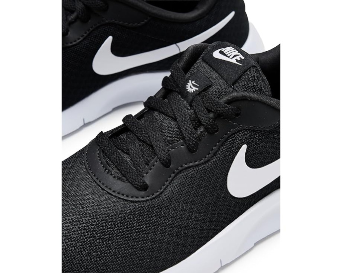 Кроссовки Nike Kids Tanjun EasyOn с откидывающейся пяткой для старших детей